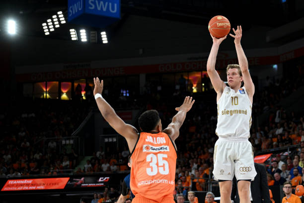 教练是否会 教练是否会