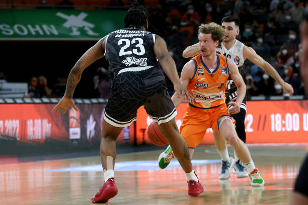 在关键时刻 在关键时刻